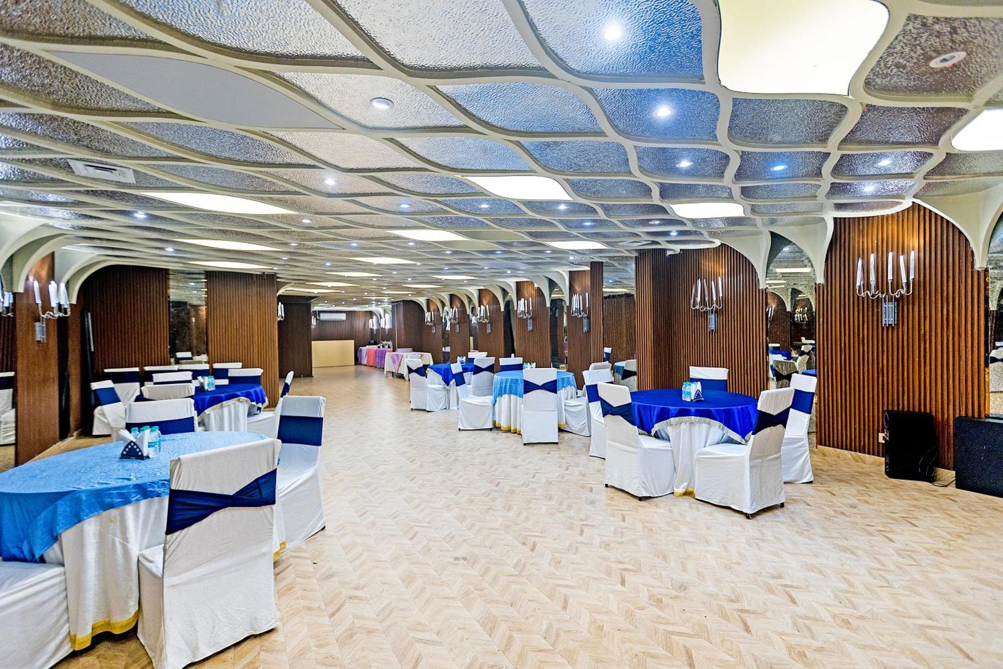 The Grand Vikalp By Saga Hotels Neu-Delhi Exterior foto