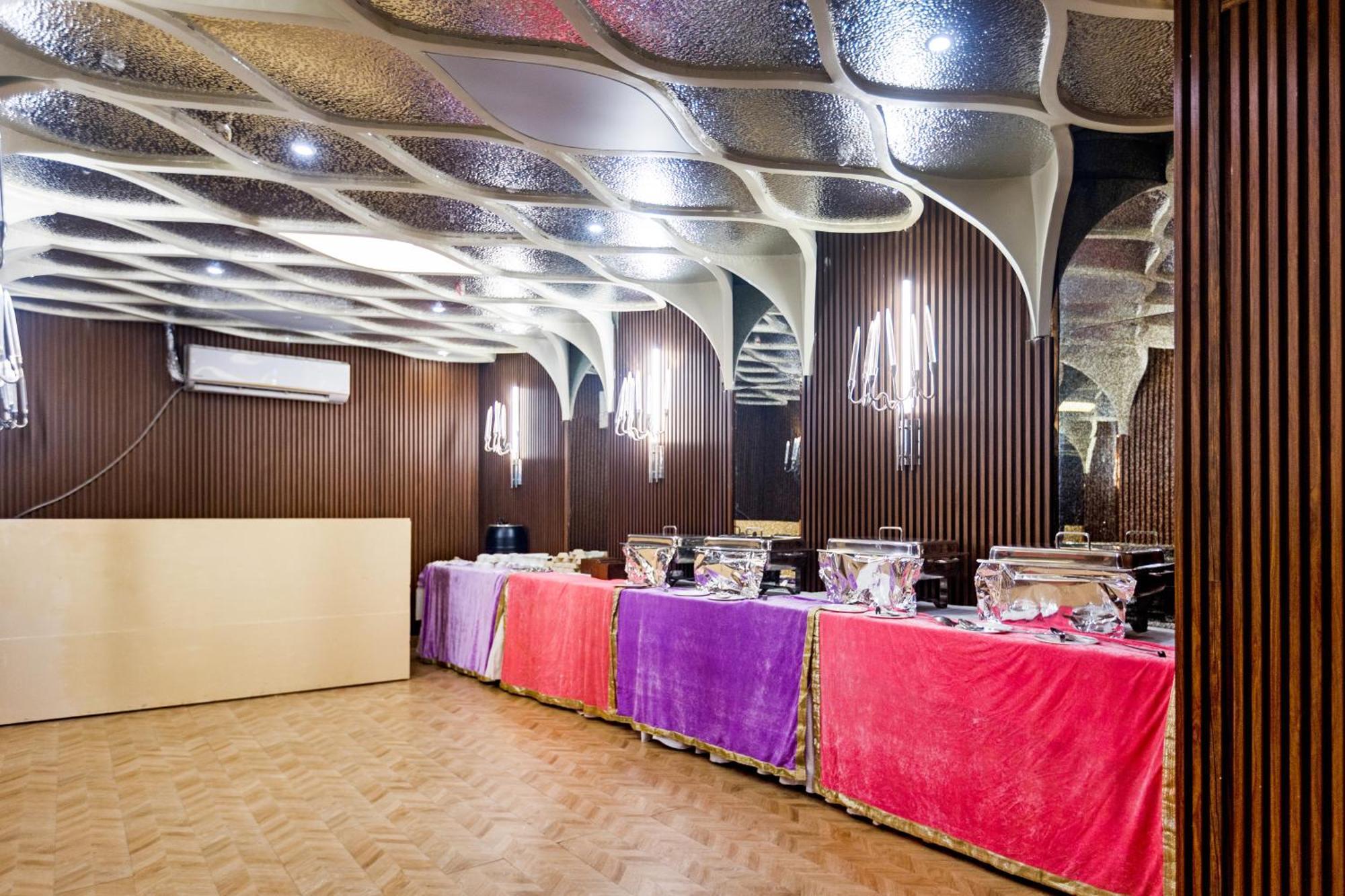 The Grand Vikalp By Saga Hotels Neu-Delhi Exterior foto