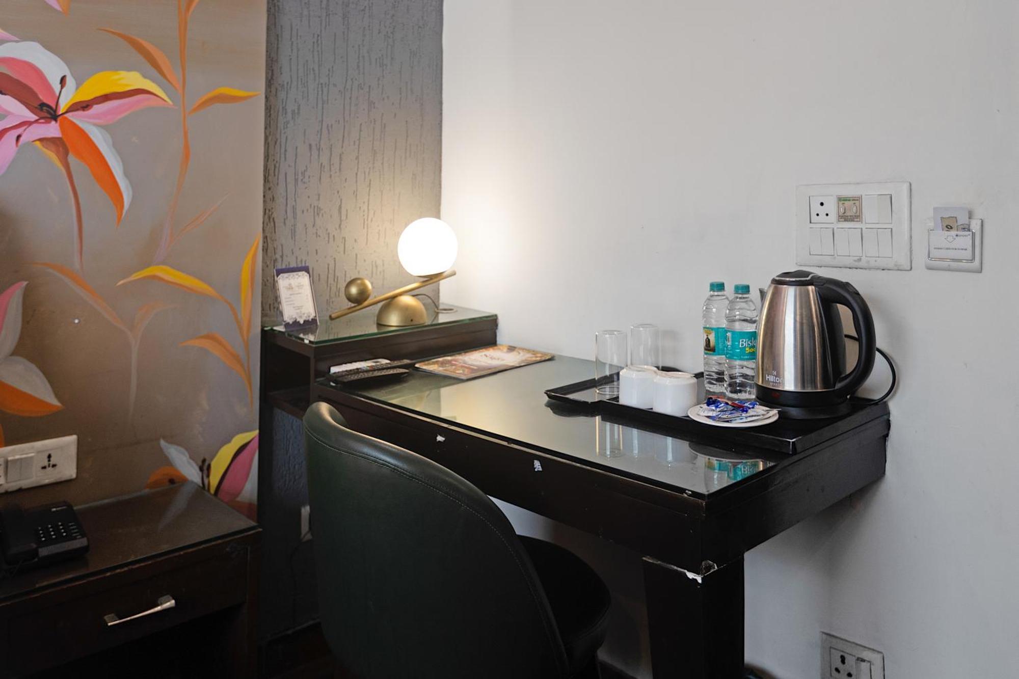 The Grand Vikalp By Saga Hotels Neu-Delhi Exterior foto