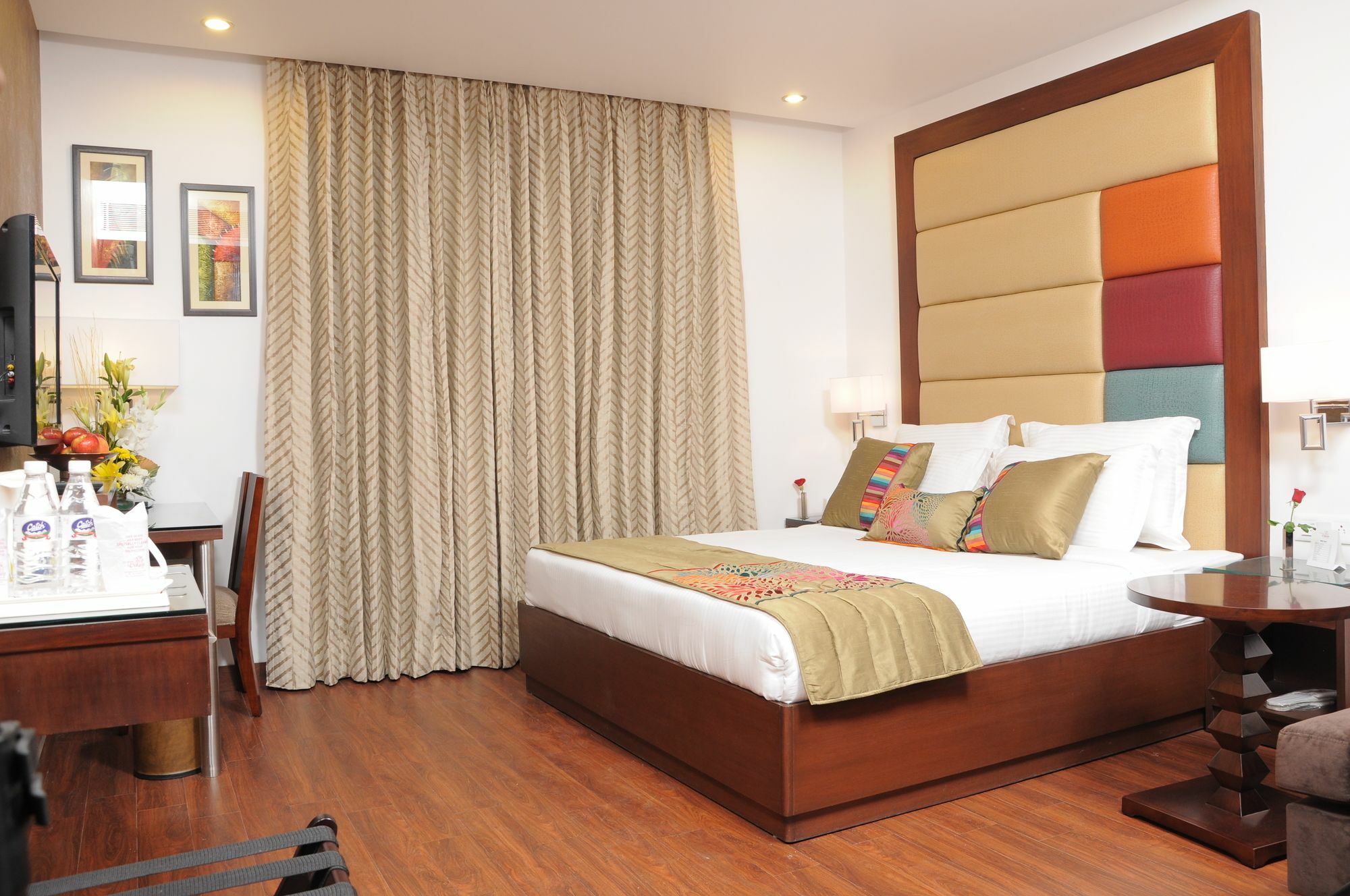 The Grand Vikalp By Saga Hotels Neu-Delhi Exterior foto